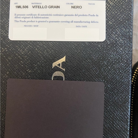 Prada Saffiano Zip Around Wallet - Picture 4 of 5